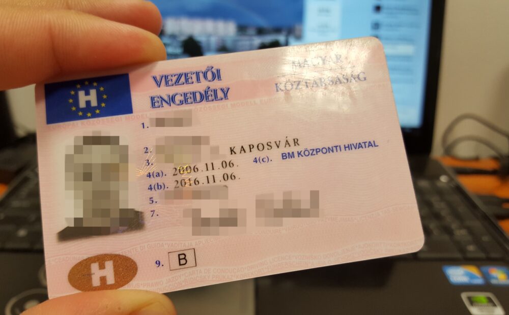 real hungarian drivers license 1000x620 1